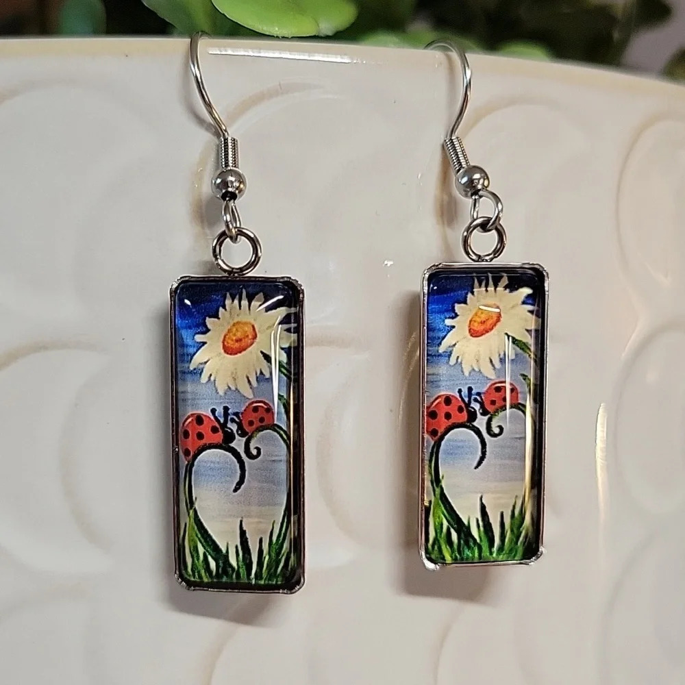 Last Pair Ladybug Love Drop Earrings 18$